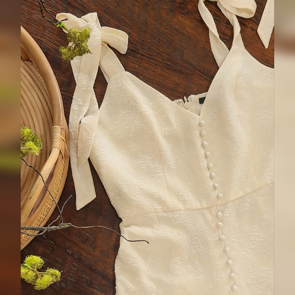 SHEIN (premium) Size Small Cream Color Elegant Midi Dress